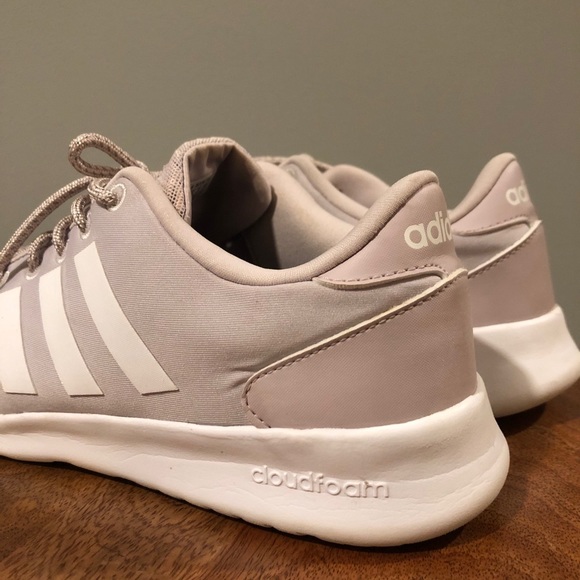 Adidas Light Purple Cloud/Memory Foam Gym Shoes - Picture 5 of 8